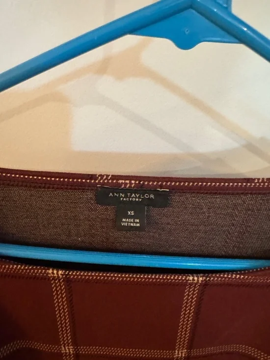 Ann Taylor matching top and skirt set size XS - Picture 2 of 5